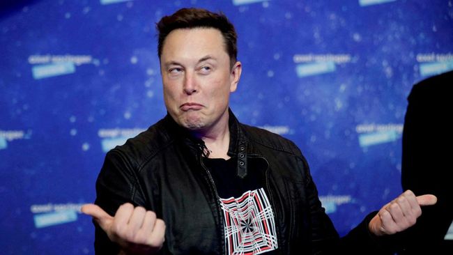 Elon Musk kabarnya telah memecat sejumlah petinggi Twitter jelang rampungnya proses akuisisi.