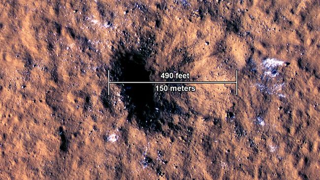 Sebuah meteor yang menabrak Mars menyebabkan guncangan dengan Magnitudo 4. Apa lagi efeknya?