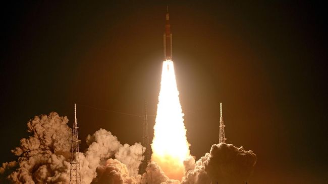Roket Artemis 1 mengawali misi NASA mendaratkan lagi manusia di Bulan usai 50 tahun absen.