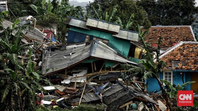 Trans7 berikan sejumlah bantuan untuk korban terdampak gempa Cianjur.