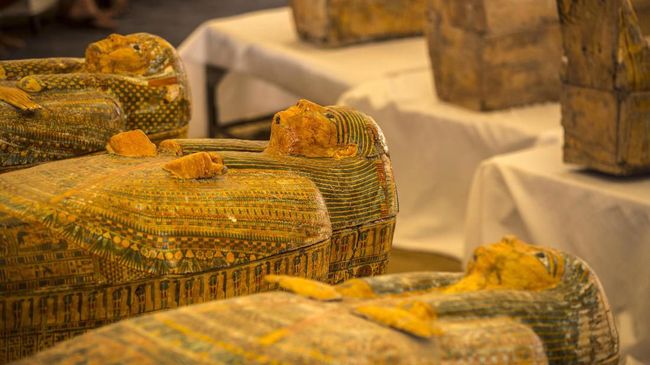 Arkeolog di Mesir menemukan mumi diduga bernama Hekashepes yang jadi mumi tertua di dunia yang cukup lengkap.