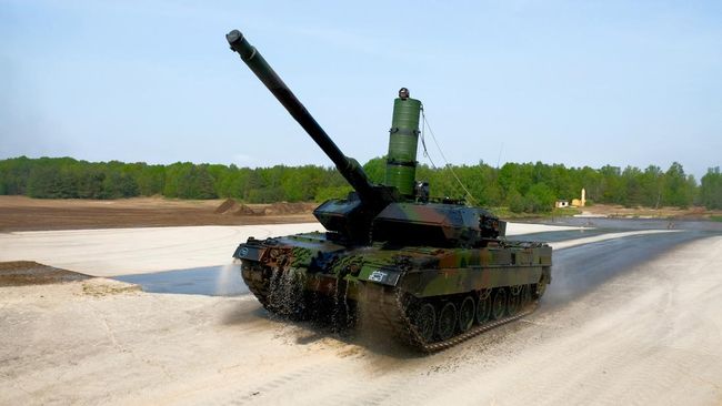 Apa keistimewaan Tank Leopard 2 yang dikirim Jerman ke medan tempur Ukraina vs Rusia? Cek spesifikasinya di sini.