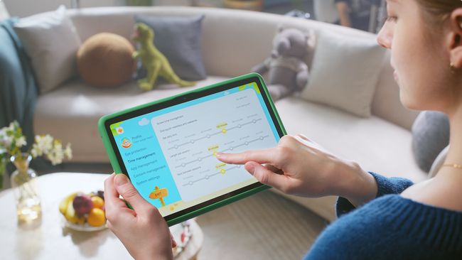 Huawei MatePad SE Kids Edition, yang dirilis di Indonesia hari ini, diklaim punya standar aman untuk digunakan anak di bawah umur.