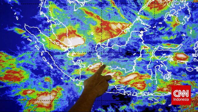 Hujan lebat diprakirakan masih akan melanda sebagian besar wilayah Jawa hingga Papua sepekan ke depan.