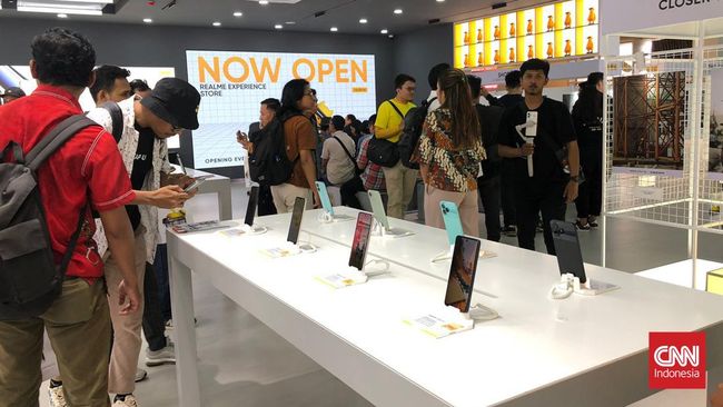 Realme membuka Experience Store offline perdana di RI yang lokasinya di kawasan Pantai Indah Kapuk, Jakarta Utara.