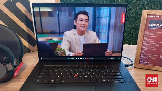 Perusahaan teknologi asal China, Lenovo merilis dua laptop di Z series yaitu Z13 dan Z16 di Indonesia. Laptop itu dibanderol mulai dari Rp38 jutaan.