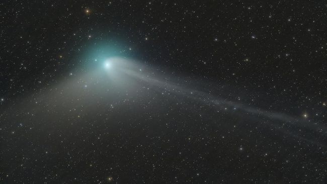 Komet kriovolkanik 12P/Pons-Brooks, yang dijuluki komet setan, kehilangan tanduk ikoniknya dan berubah jadi hijau. Cek penjelasannya.