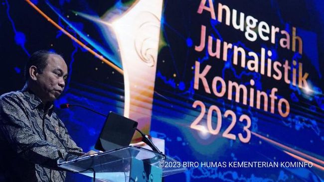 Menkominfo Budi Arie mengapresiasi para jurnalis yang ikut dalam AJK 2023 sebagai saksi perjalanan transformasi digital nasional.